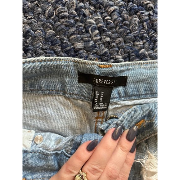 Studded Distressed Jean Shorts - Picture 3 of 3